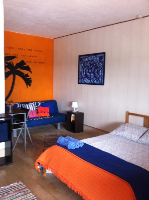 Alentejo Pig Dog Surf Camp Hotel Palhota Bagian luar foto