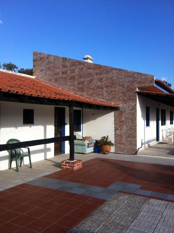 Alentejo Pig Dog Surf Camp Hotel Palhota Bagian luar foto