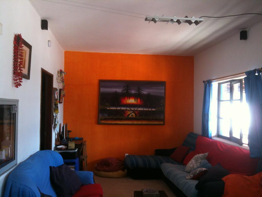 Alentejo Pig Dog Surf Camp Hotel Palhota Bagian luar foto